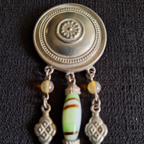 Unusual novelty brooches - Picture 2 of 4